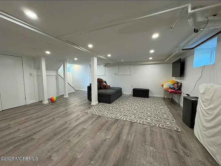 184 Ridgewood Ave — Photo 13