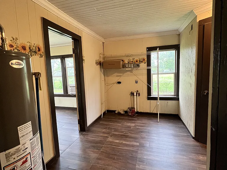 405 S Skaggs Rd — Photo 9