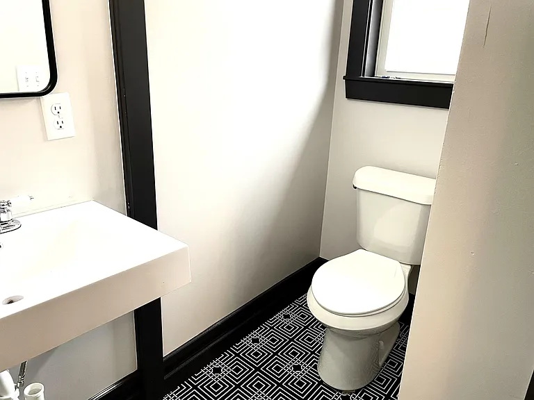 509 Cherry St #2 — Photo 3