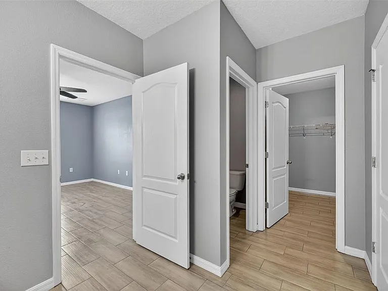 4042 Wayfarer Way — Photo 17