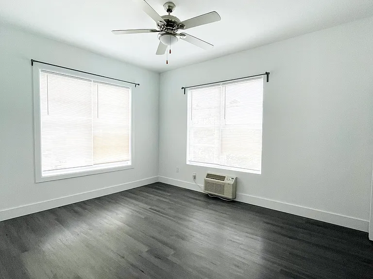 822 Meridian Ave — Photo 3