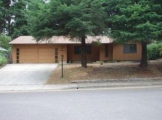24774 Parkside Dr, Veneta, OR 97487