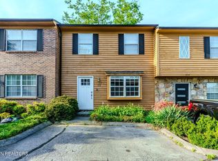 1216 Crest Brook Dr, Knoxville, TN 37923