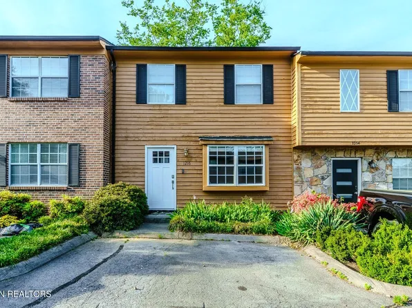 1216 Crest Brook Dr, Knoxville, TN 37923