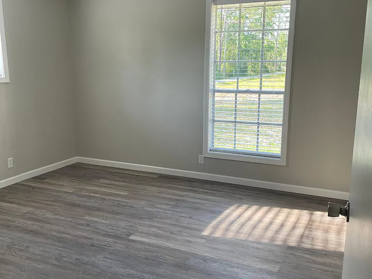 1700 Hollis Rd — Photo 20