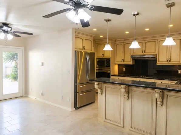 524 W Keats Ave, Fresno, CA 93704