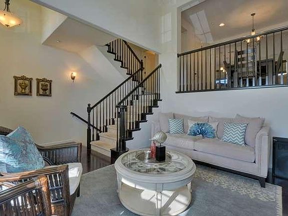 Living room2