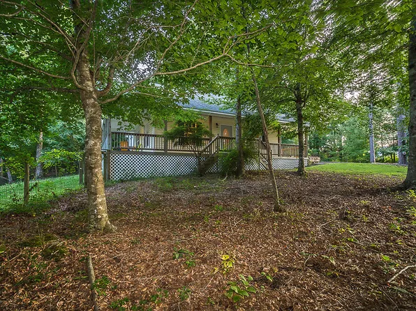 1034 Oak Drive Ext, Jacksonville, NC 28546