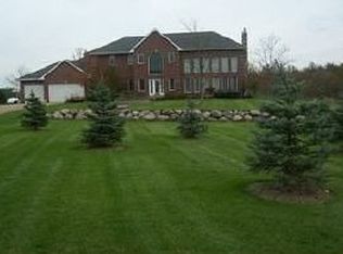 N5384 Buelow Rd, New London, WI 54961