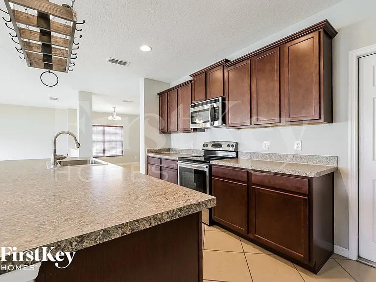 186 Iron Horse Ln — Photo 4