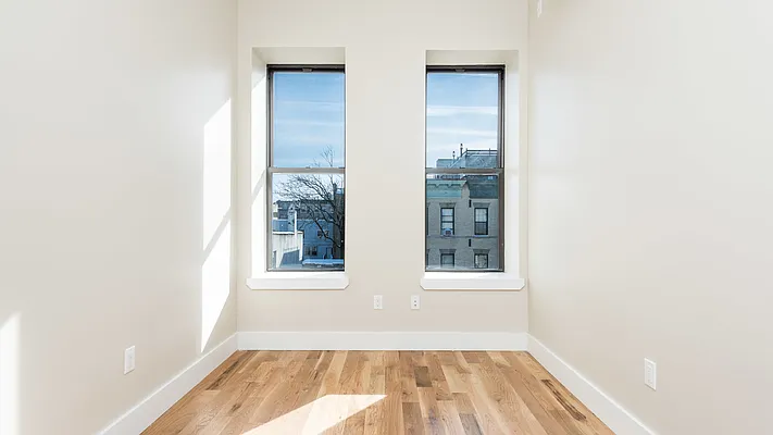 Rented by Nooklyn NYC LLC | media 26