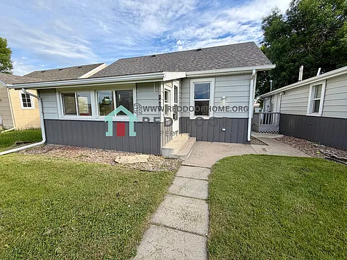 1405 9th Ave S Photo 1