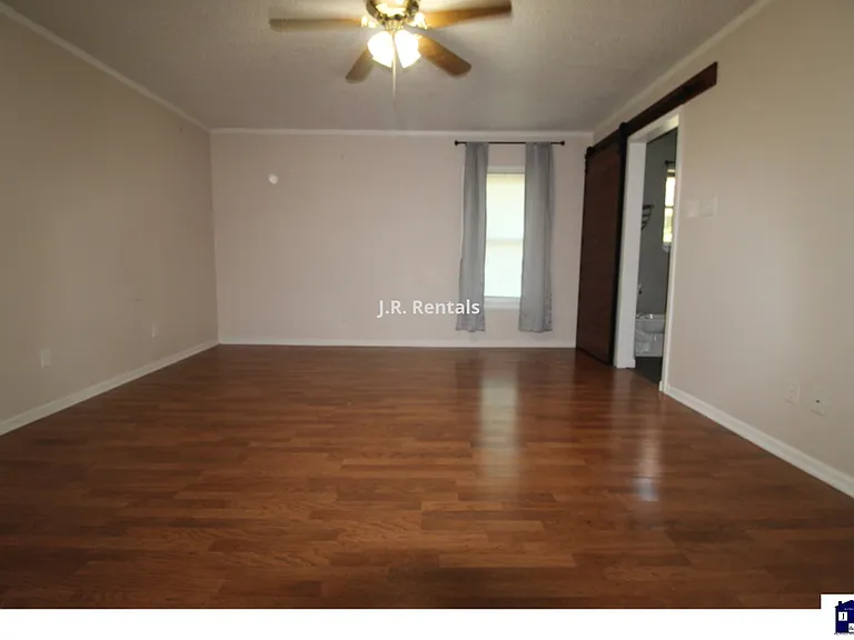616 Manning Dr — Photo 5