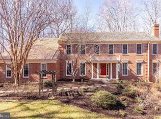 8620 Beaver Pond Ln, Fairfax Station, VA 22039