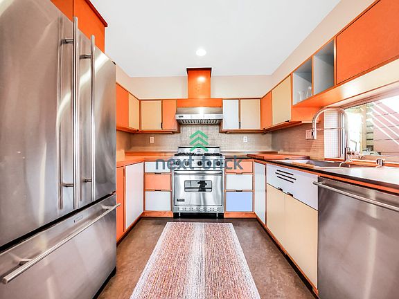 5th image of 4015 Letitia Ave S