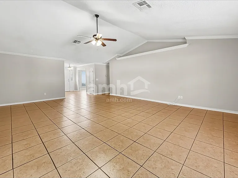 3156 Peppertree Dr — Photo 7