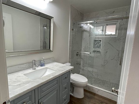3rd image of 3492 Hilary Dr
