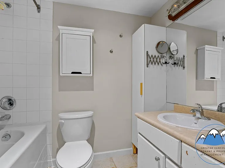 1945 Woodway Pl #102 — Photo 17