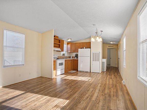 3rd image of 1500 18th St SW Lot 63