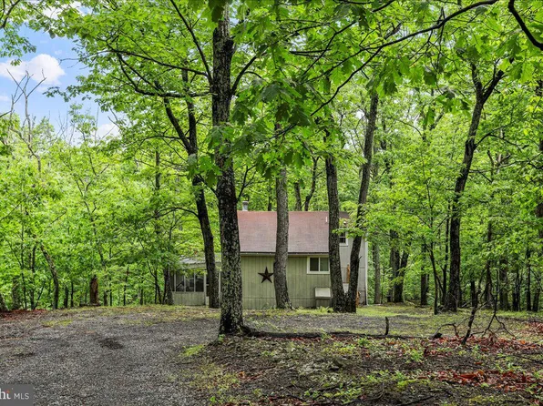 82 Ottawa Trl, Hedgesville, WV 25427