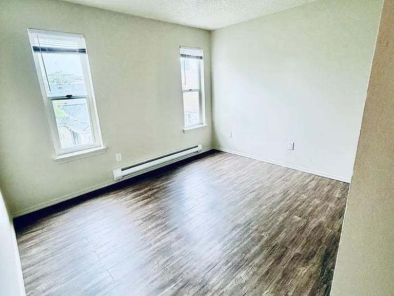 5913 Rainier Ave S — Photo 14