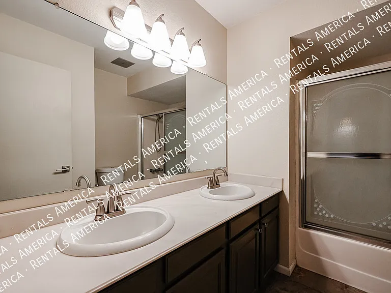 2466 W Onza Ave — Photo 16
