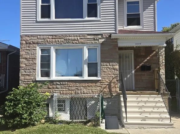 10015 S State St, Chicago, IL 60628