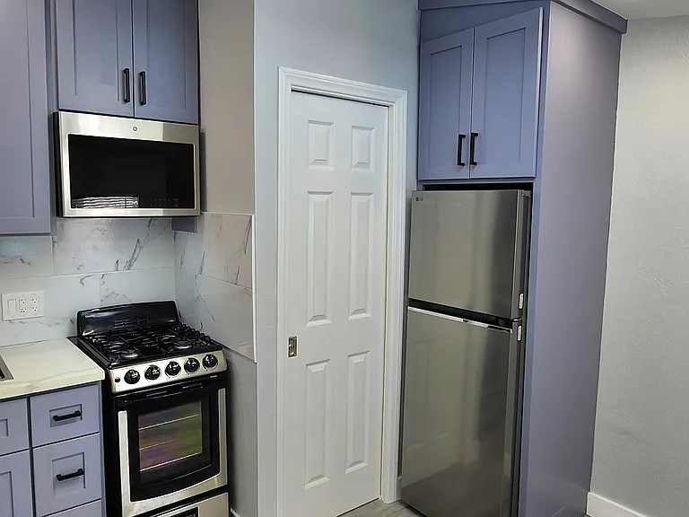 148 E Tamarack Ave #13 — Photo 9