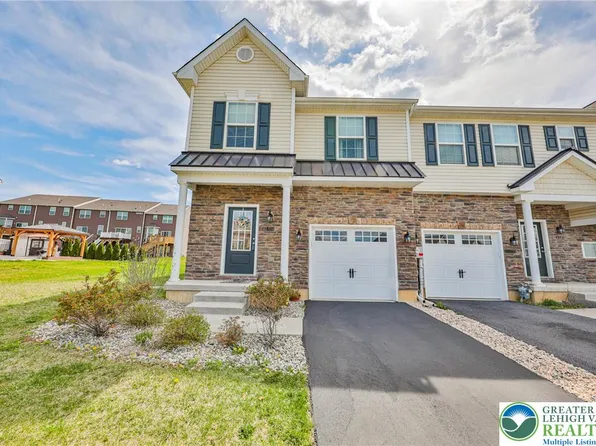 1381 Caspian St, Allentown, PA 18104