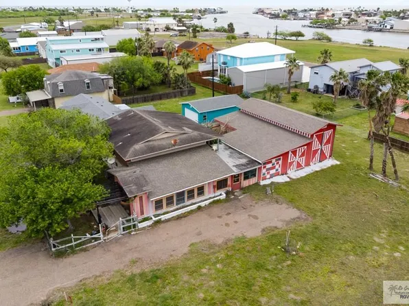 1010 Mansfield Dr, Port Mansfield, TX 78598