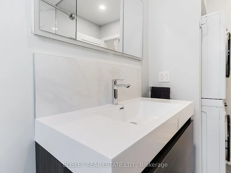 210 Westmount Ave #1 — Photo 13