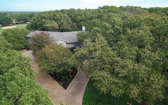 3rd image of 1200 Canterbury Ct
