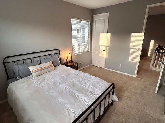 3rd image of 4053 Lake Circle Dr