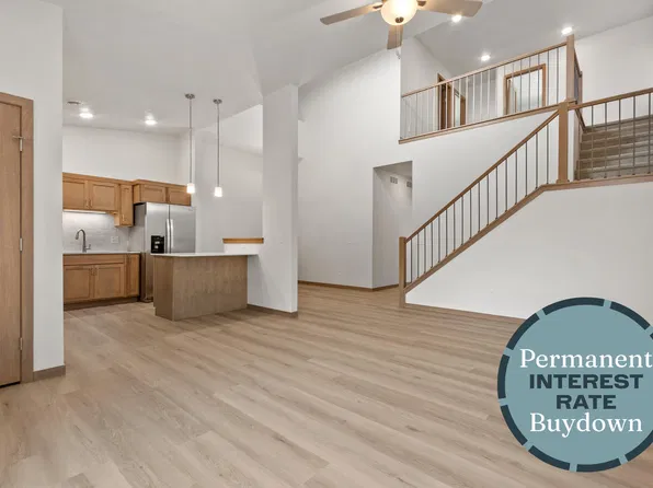 5702 E Marley Pl, Sioux Falls, SD 57108