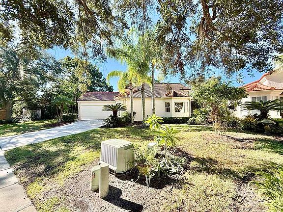 5th image of 774 Lighthouse Dr