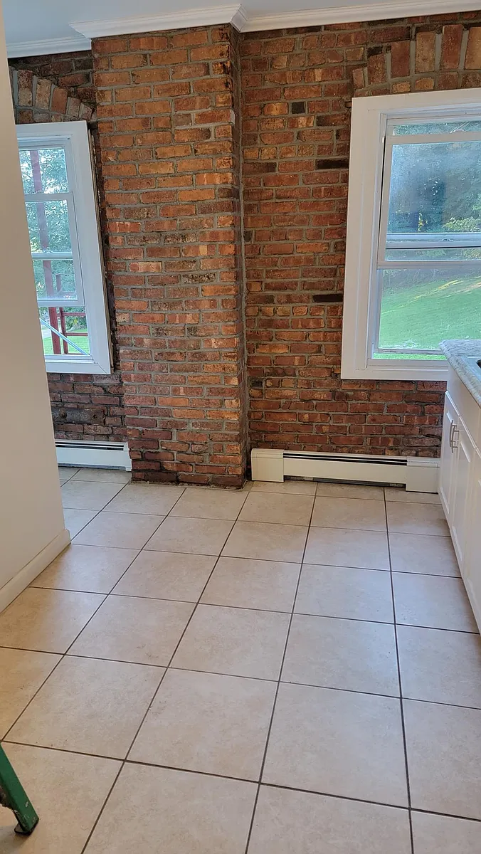 Building Photo - 895 Wolcott Ave #3