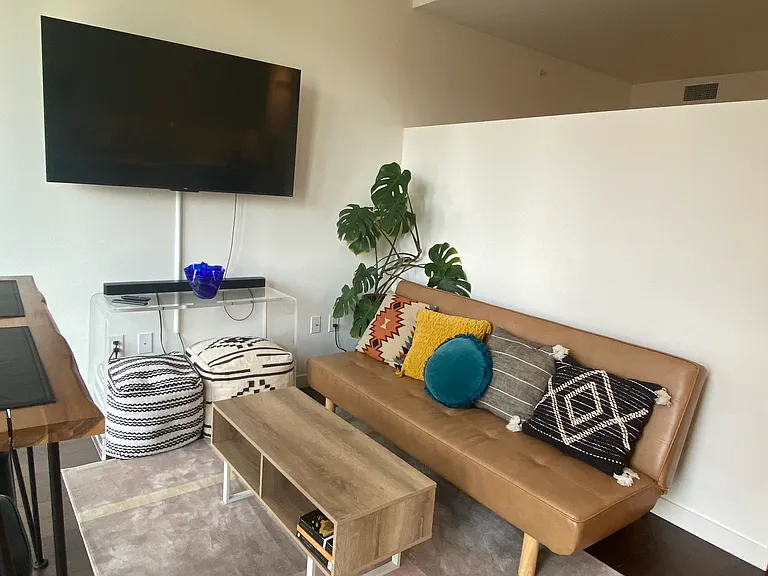 590 1st Ave S #515 — Photo 7