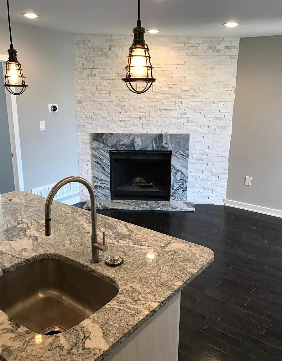 2 bed, 900 sqft, $1,495 — Photo 1