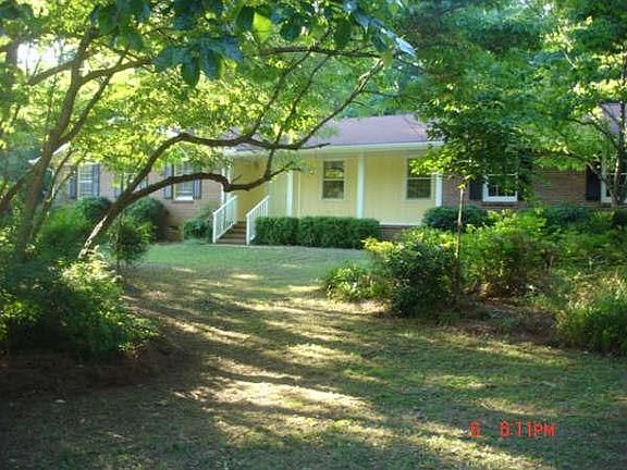 Front view 2 of home