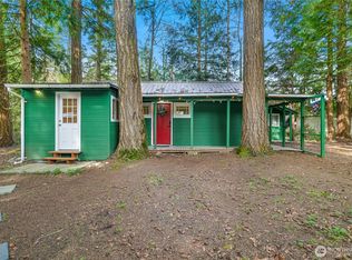 8413 Ash Ln, Maple Falls, WA 98266