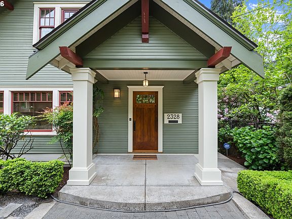 4th image of 2328 SW Broadway Dr