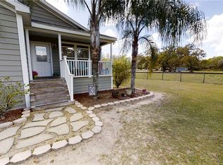 8432 Pine Ridge Manor Ct, Plant City, FL 33565