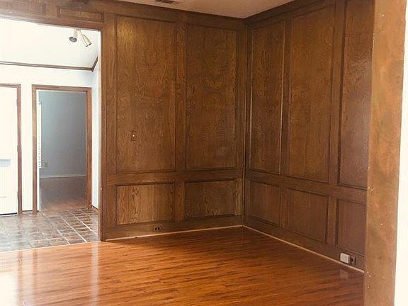 5th image of 4117 Prospect Ln