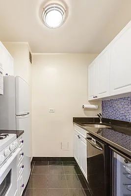 Sold by Real Direct | media 14