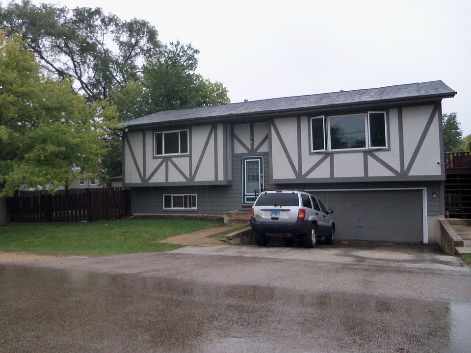 1st image of 1521 Turnbull Dr