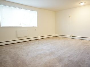 30 S State Rd #B03, Upper Darby, PA 19082