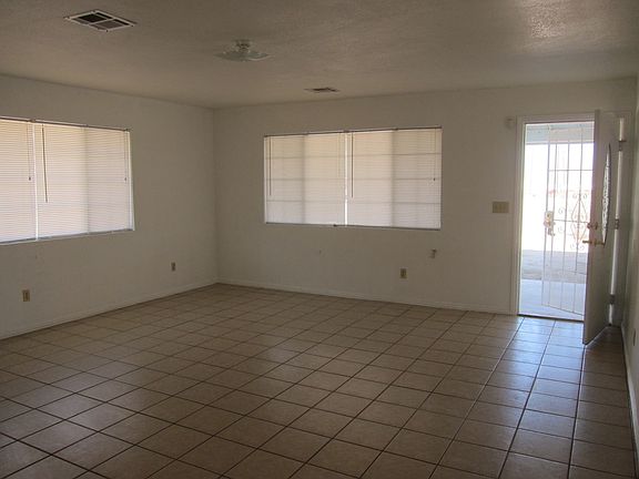 5th image of 4095 El Dorado Blvd