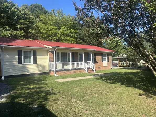 104 E Forest Trl, South Boston, VA 24592