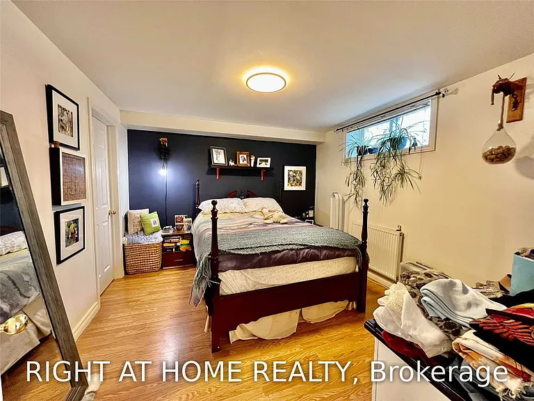 1198 Avenue Rd #B — Photo 7