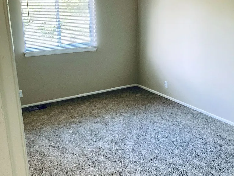 Villages on Madison Apartments — Photo 117